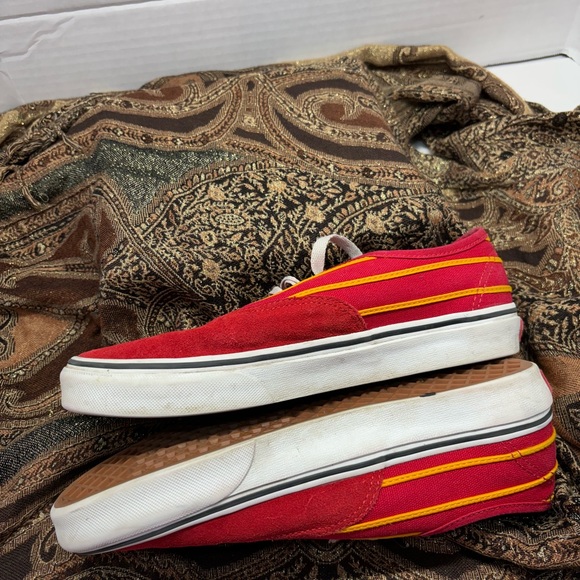 VANS Off the Wall Unisex Sneakers Red with Stripes 508731 Men's 7 Womens 8.5 - Picture 9 of 12